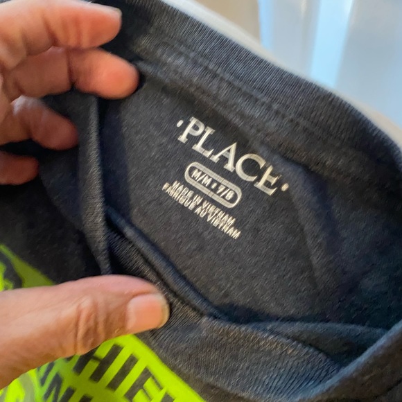 Boy’s tee by Children’s place - Picture 3 of 3